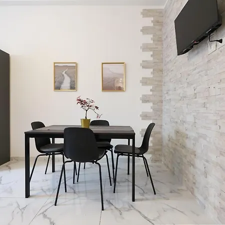 Primopiano - Bari Apartman *