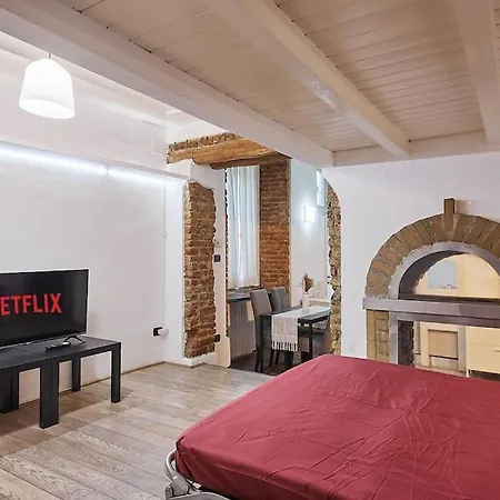 Brera-moscova Centro Storico, Wi-fi E Netflix アパート *