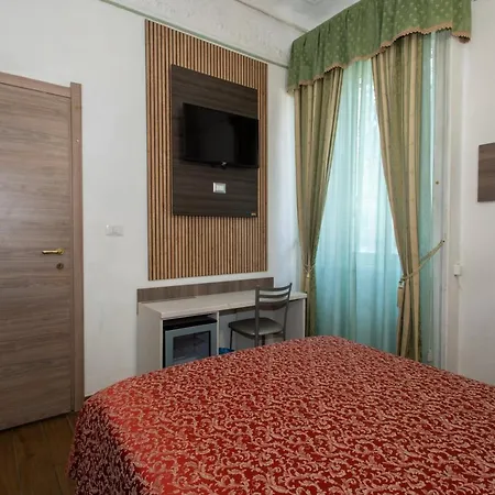 Hotel Piola 2*