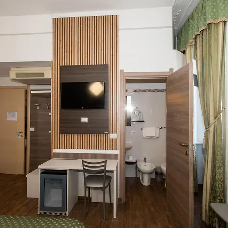 Hotel Piola