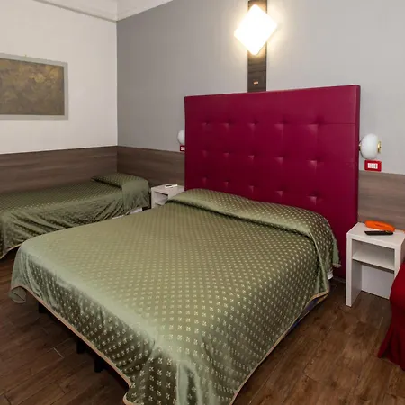 Piola Hotel 2*