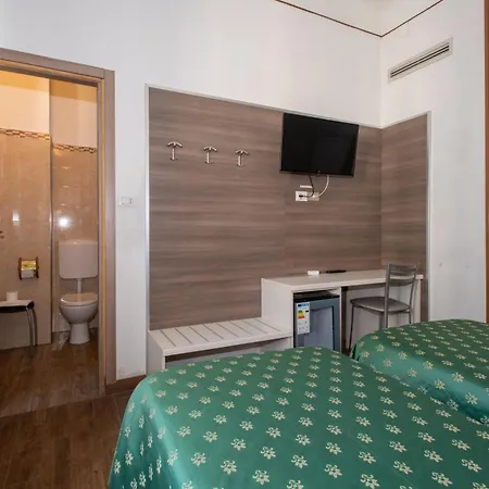 Hotel Piola