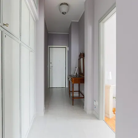 Apartamento The Rent - Spacious One-bedroom In Moscova District