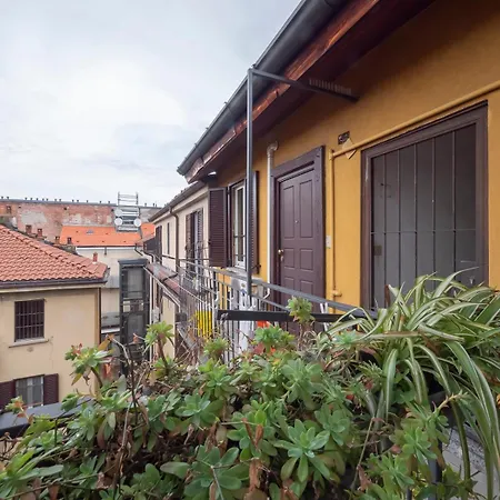 Xenia - Luminous At Navigli Tram Theme Lägenhet *