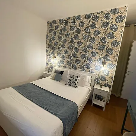 Canonica Charming Apartament *
