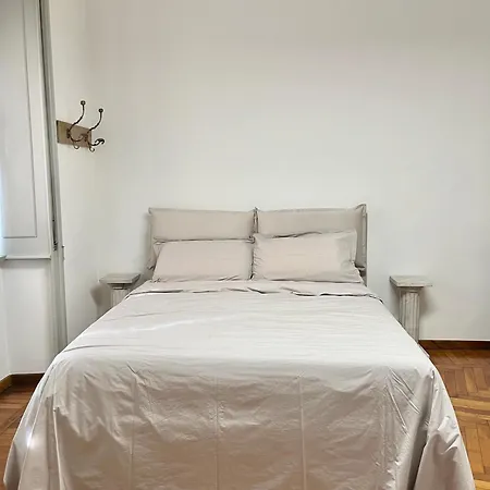 Accommodatie bij particulieren Elegante Stanza Matrimoniale