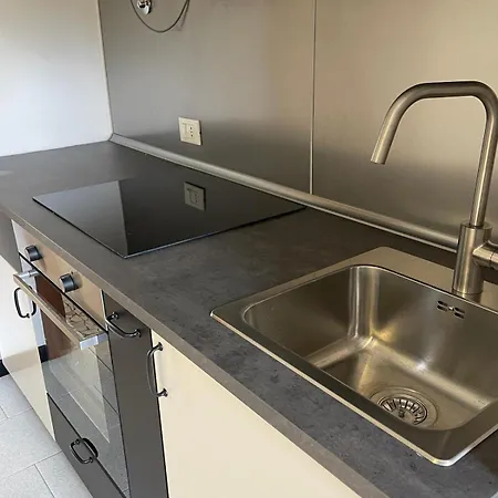 Tina41 Near Station,isola,corso Como,piazza Gae Aulenti *