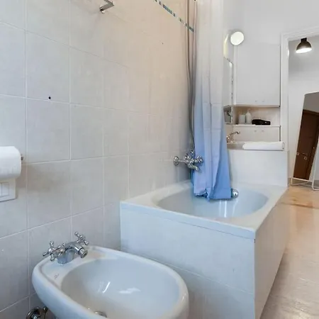 Navigli House With Fast Wi-fi Milan