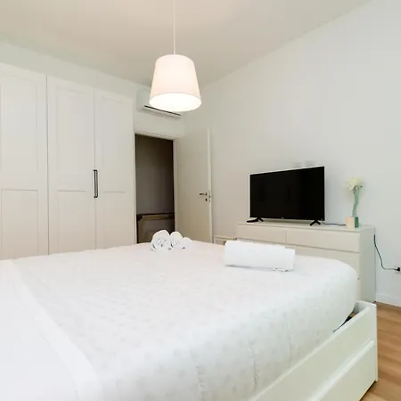 Vivimihome Fiordalisi A Pochi Passi Dalla Metro * Milaan
