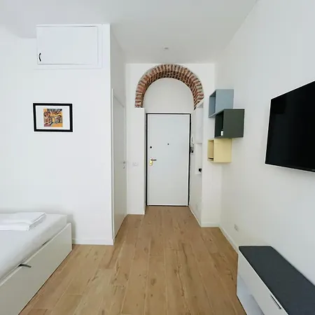 Lomat Holiday home Milan