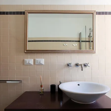 Hacca Collection - 3br Bocconi-navigli * Milão