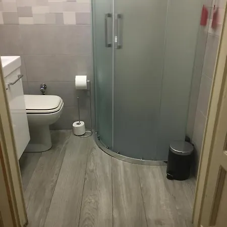 Appartamento 3 Bedroom Cozy In Milano