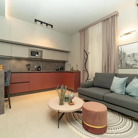 Intrho Luxury Flat - Porta Venezia, Apartament *