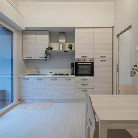 Ihost - Toscanelli 10c Daire Milano