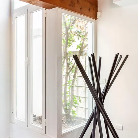 Esclusivo 3br, E Balcone A Porta Venezia アパート