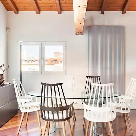 アパート Esclusivo 3br, E Balcone A Porta Venezia ミラノ