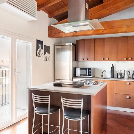 Esclusivo 3br, E Balcone A Porta Venezia アパート