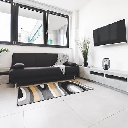 Zaffiro House * Milán