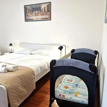 Apartment Caseospitali - Casa Parkview, Ampio Trilo Per Famiglie Sul Parco Milan