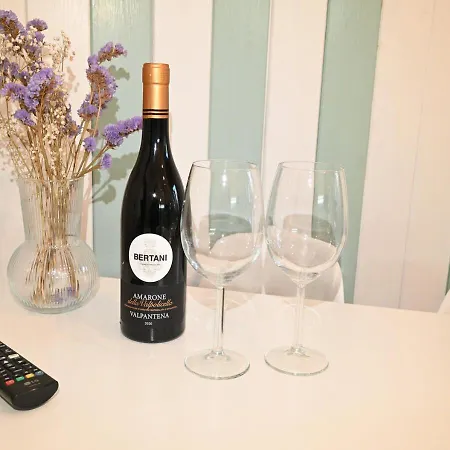 Iconic House Navigli - Bilocale Moderno Ed Elegante