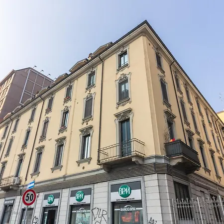 Ourjoy & Skyjoy Condo Units - Via M Gioia, 47 - Strong Wifi, 1 Private Parking, Central Station, Milan