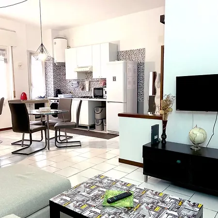 Апартаменты G&g House -bilocale Vicino M5 Istria E M3 Maciachini
