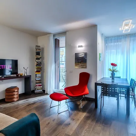 Luxury - Free Parking - Duomo-navigli Apartment *