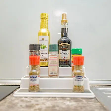 Barbara's House - Navigli - 2 Km From Duomo Apartmán *