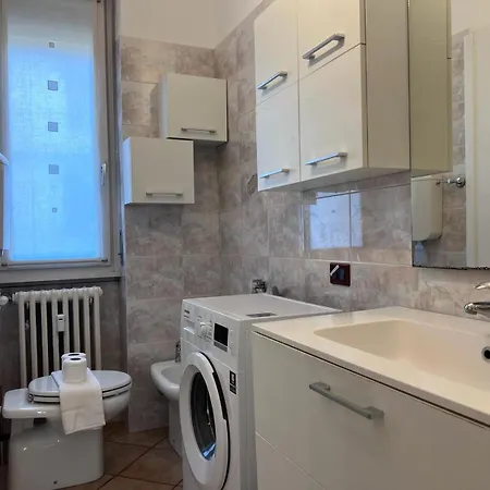 Apartment Kibilu - Piazzale Archinto 1 - Stazione Garibaldi - Zona Isola *