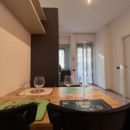 Apartment Kibilu - Piazzale Archinto 1 - Stazione Garibaldi - Zona Isola