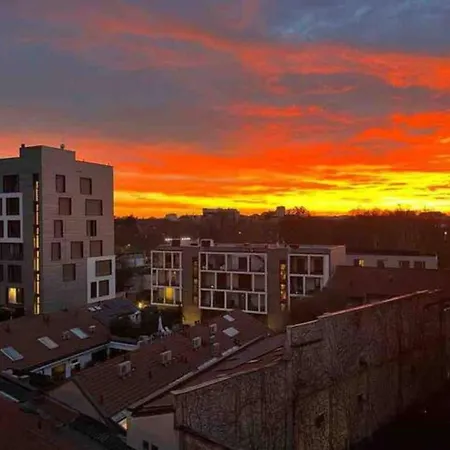 Molis's House Pensjonat Mediolan