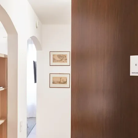 Easylife - - Poma 4 - Risorgimento * Milaan