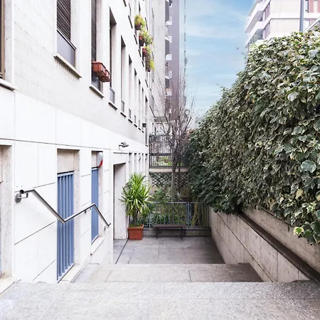 Easylife - - Poma 4 - Risorgimento Milaan
