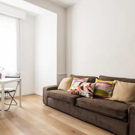 Nuovo Bilocale Moderno Nel Cuore Di Apartamento Milão
