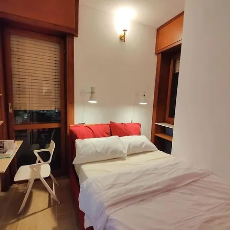 Casa Mamo: Design & Vintage Above Subway Appartamento