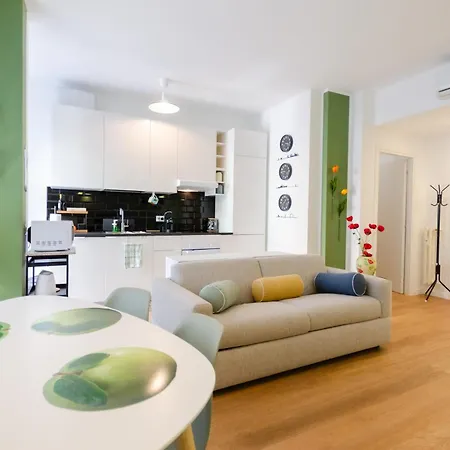 Vivimihome Fiordalisi A Pochi Passi Dalla Metro * Milaan