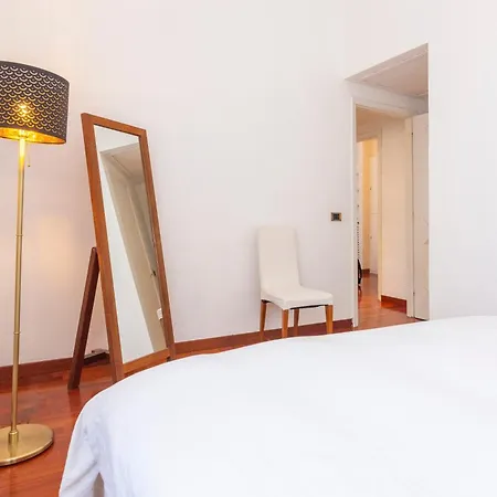 At - Turati/porta Nuova Milaan