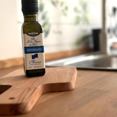 Rainbow Flat- Monolocale Luminoso