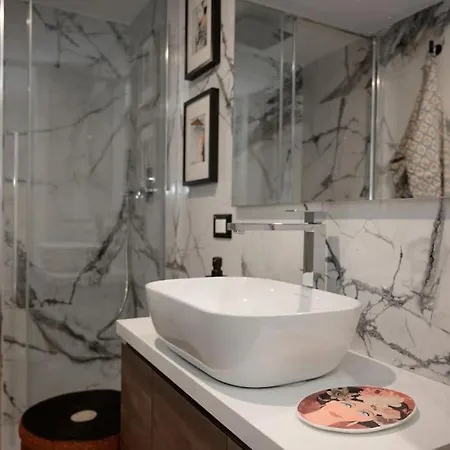Apartament The Yellow - Luxury Loft In The Center Of Mediolan