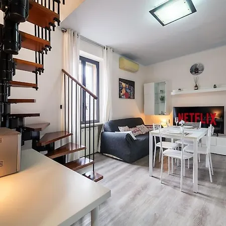 公寓 Ampio Quadrilocale Navigli/forum + Free Parking *