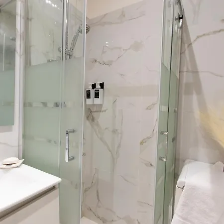 We - Napo Tower 22 * Milano