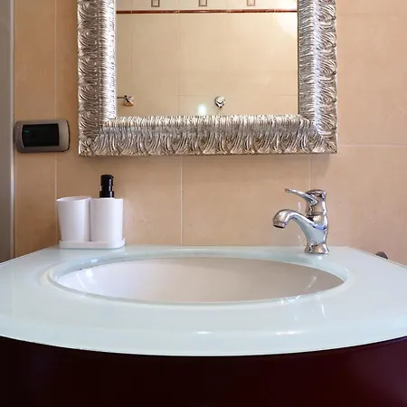 Primopiano - Arrivabene Apartament *