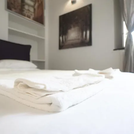 Garibaldi Livings Beautiful Nest In The Center Of Apartment Milan