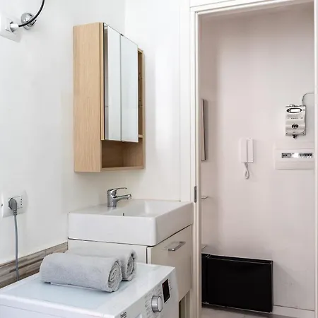 Apartment Bicocca Elegant Sweet - Milan, 20 Minutes Duomo