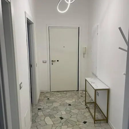 Ilaria San Siro Fiera *