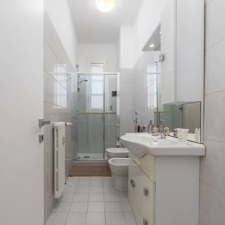 Free Private Parking - 5 Min To Metro - Access Control Guard - Quiet * Milano