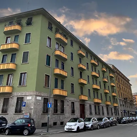 Cozy And Bright One-bedroom Near Metro3 * Milan