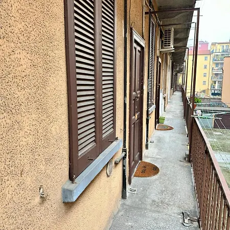 Urban Getaway - Bocconi Apartment Milan