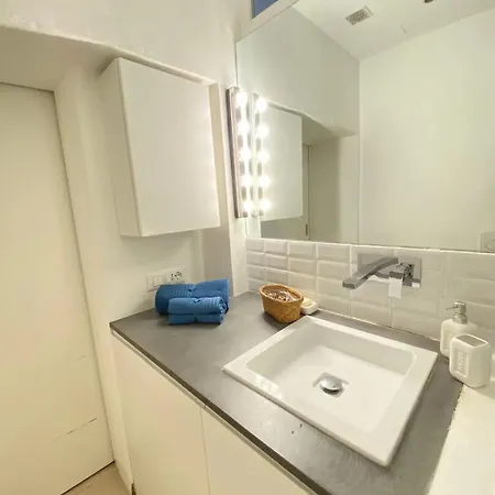 Lovely Flat In The Heart Of The Navigli *