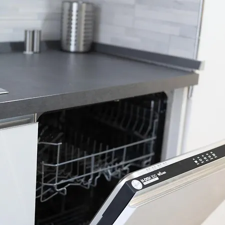 10min Rhofiera & Sansiro - 5min Metro - Ac - Freeparking Appartement